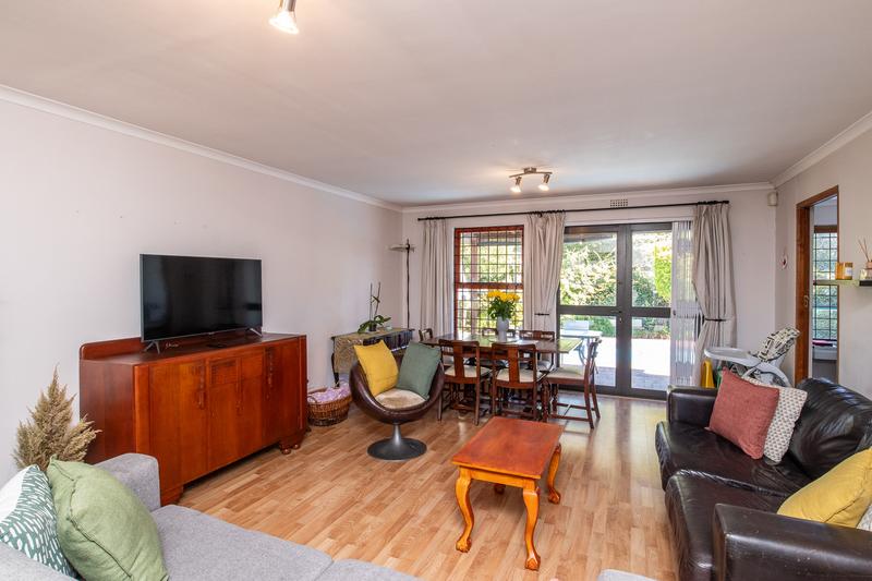 To Let 3 Bedroom Property for Rent in Lakeside Western Cape